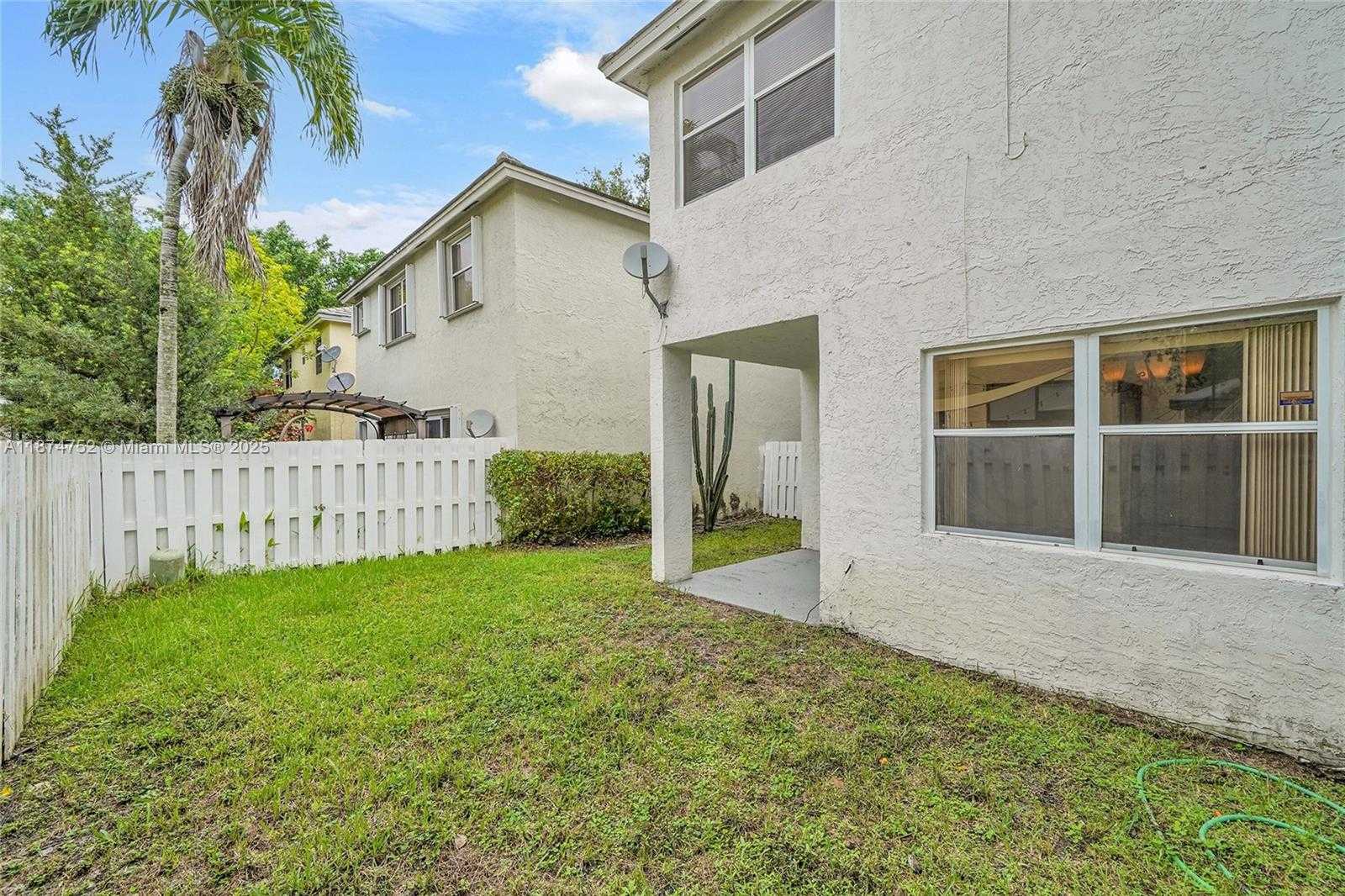 Small Image of 815 NORTH WEST 98TH AVE, Plantation Number 37