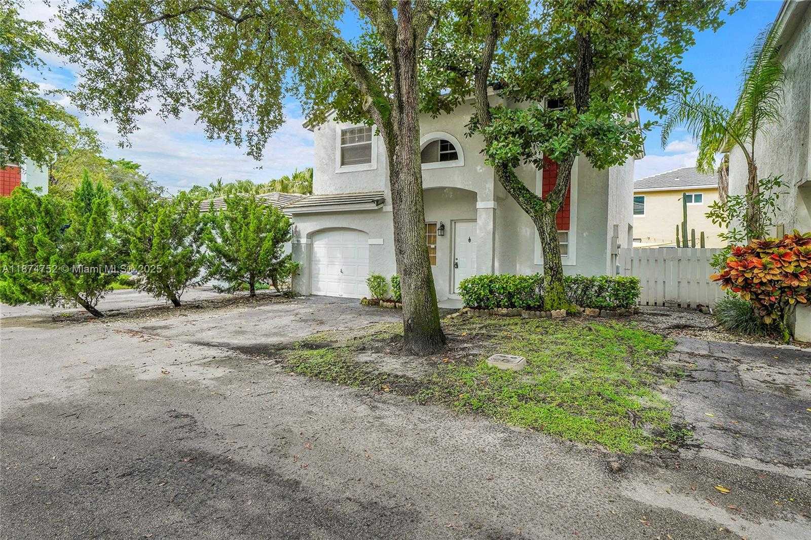 Small Image of 815 NORTH WEST 98TH AVE, Plantation Number 5