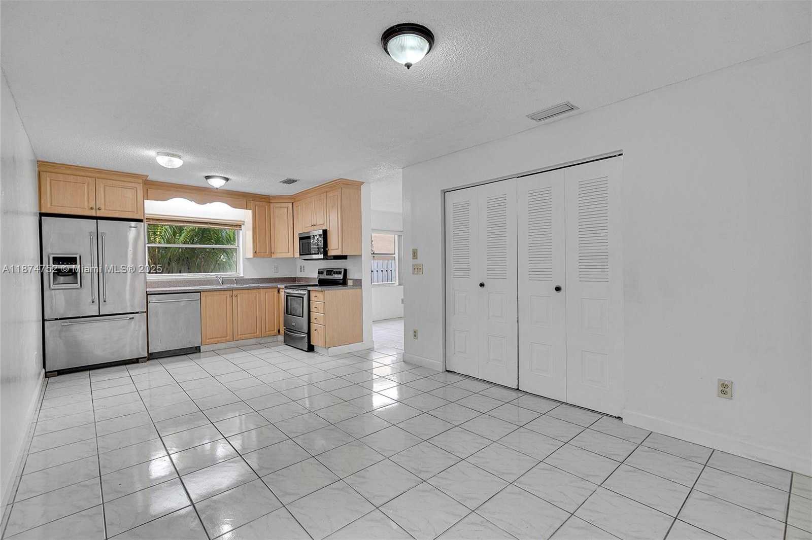 Small Image of 815 NORTH WEST 98TH AVE, Plantation Number 7