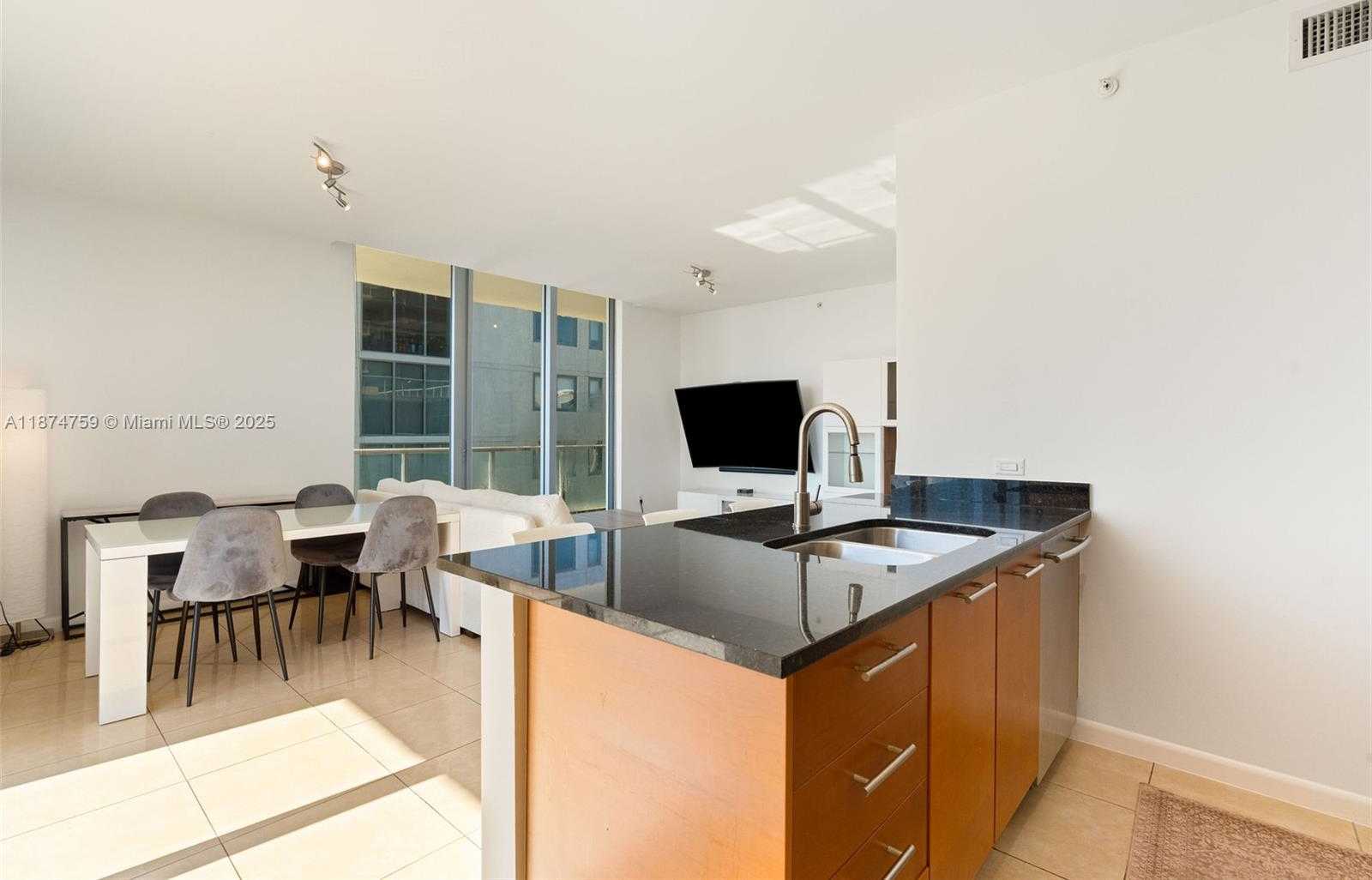Small Image of 3470 EAST COAST AVE #H1711, Miami Number 13