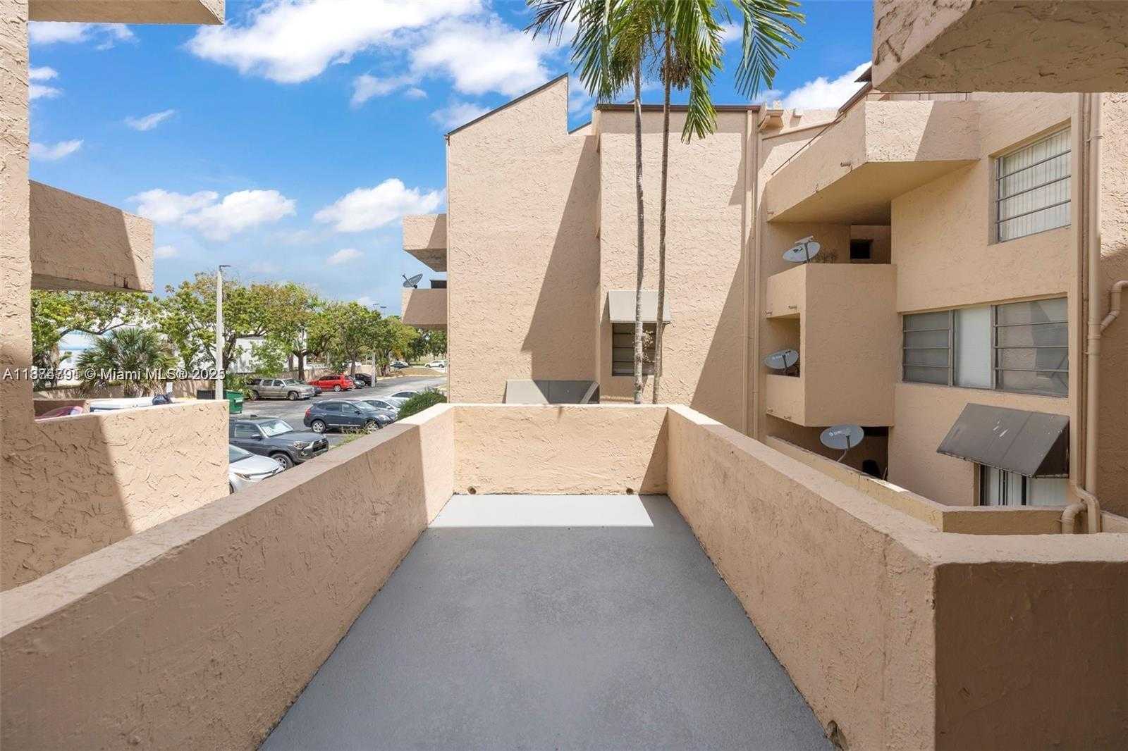 Small Image of 10400 SOUTH WEST 108TH AVE #A211, Miami Number 17