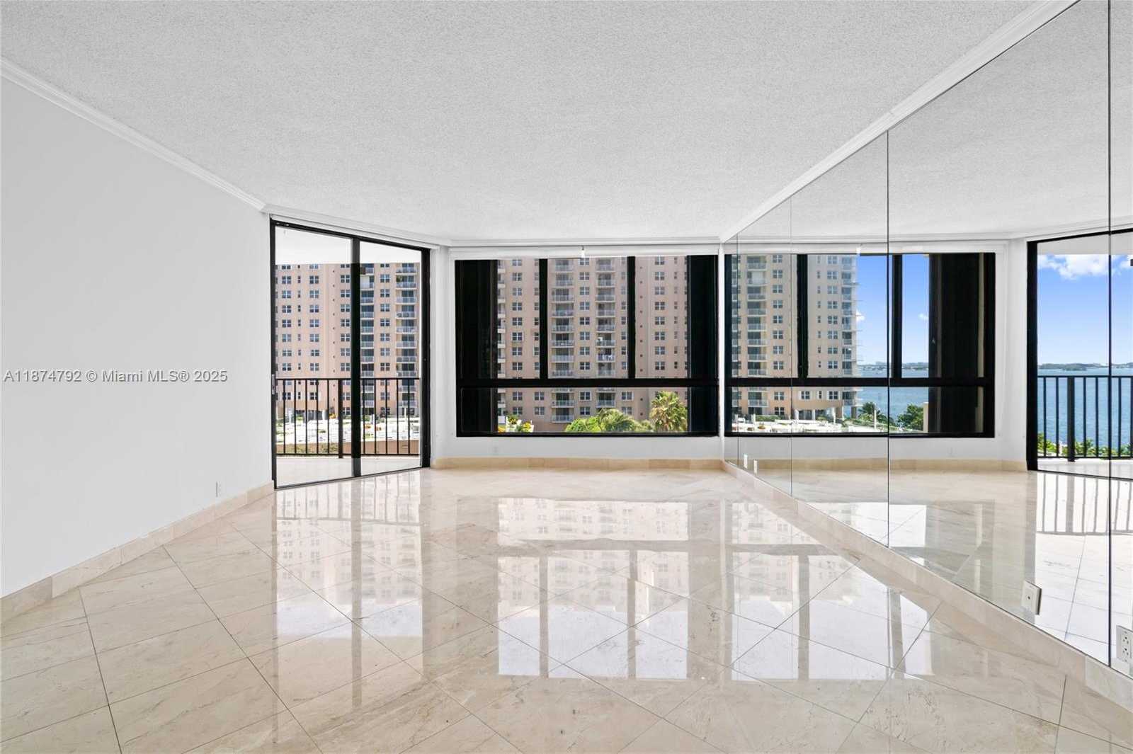 Small Image of 520 BRICKELL KEY DR #A705, Miami Number 17