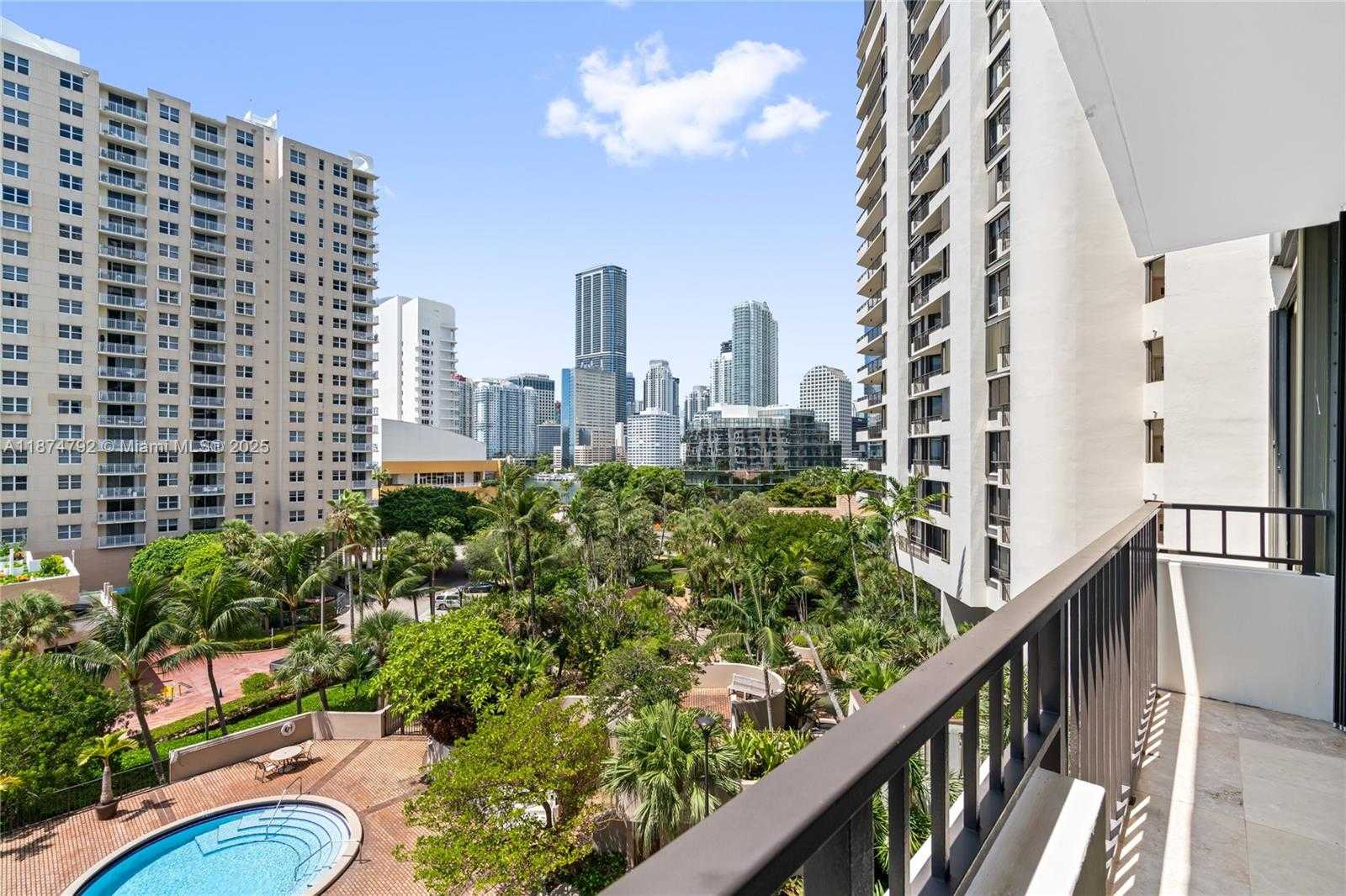 Small Image of 520 BRICKELL KEY DR #A705, Miami Number 29