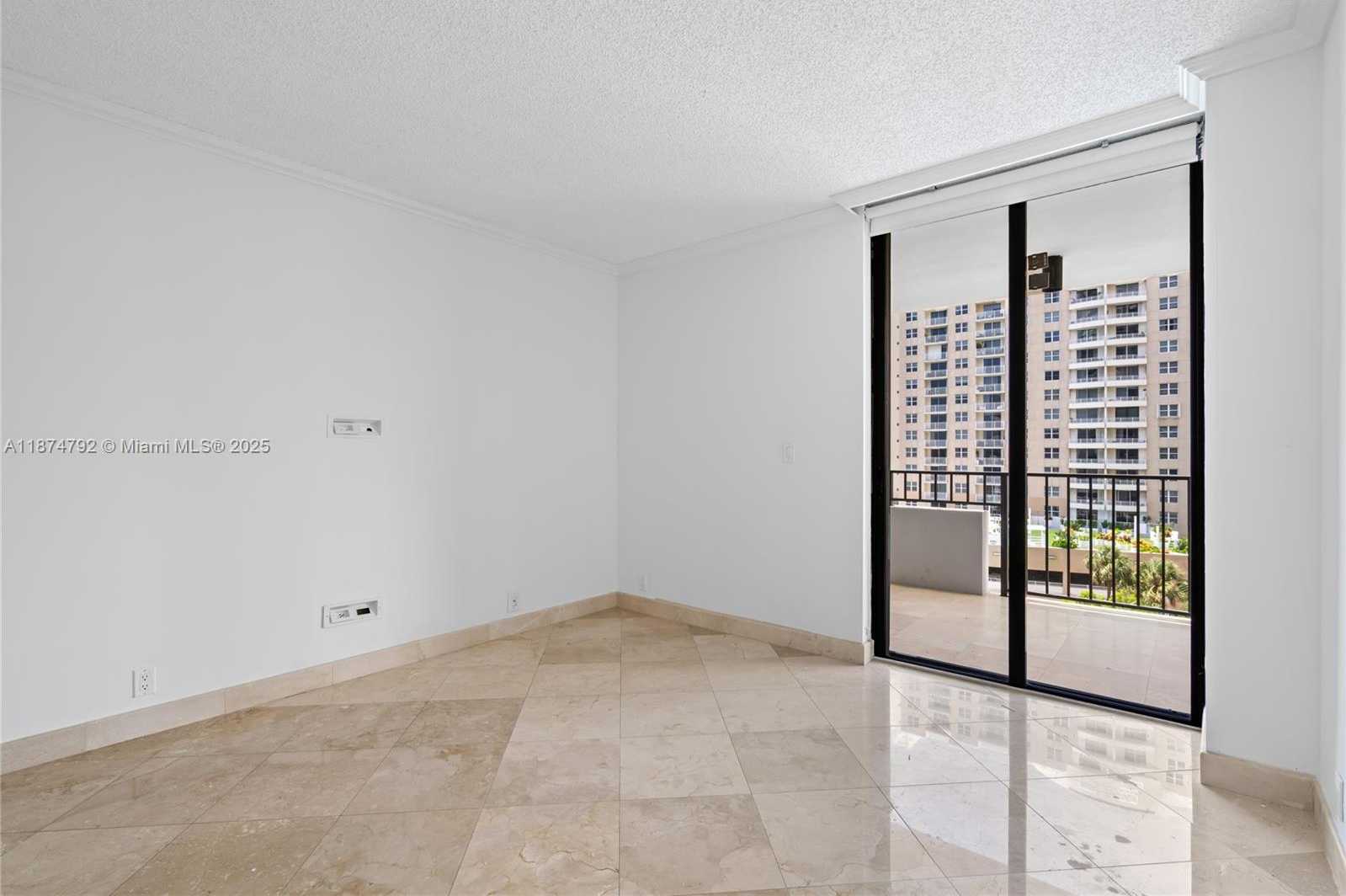 Small Image of 520 BRICKELL KEY DR #A705, Miami Number 39