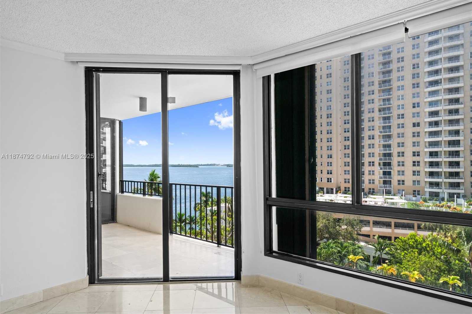 Small Image of 520 BRICKELL KEY DR #A705, Miami Number 4