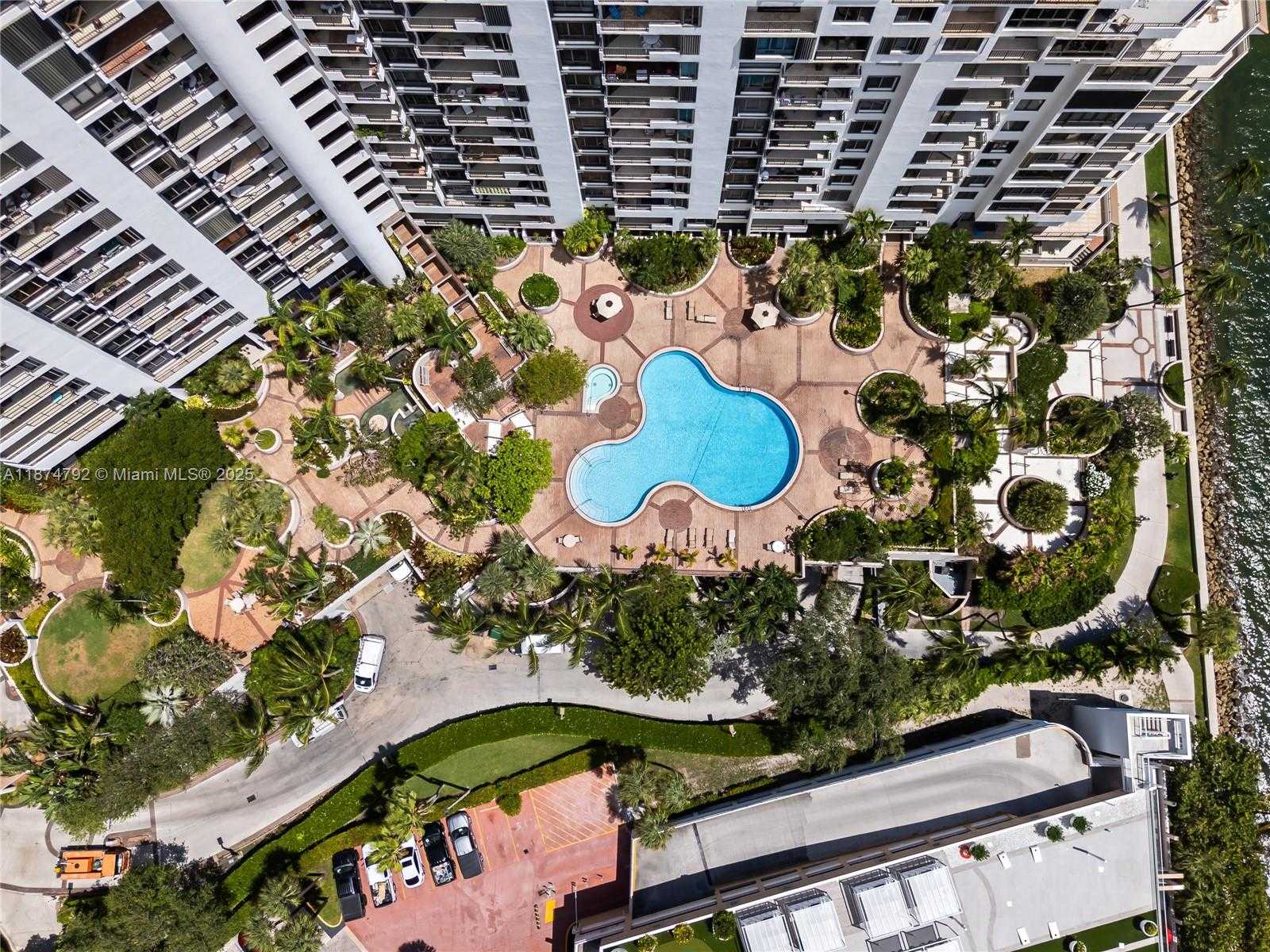 Small Image of 520 BRICKELL KEY DR #A705, Miami Number 57