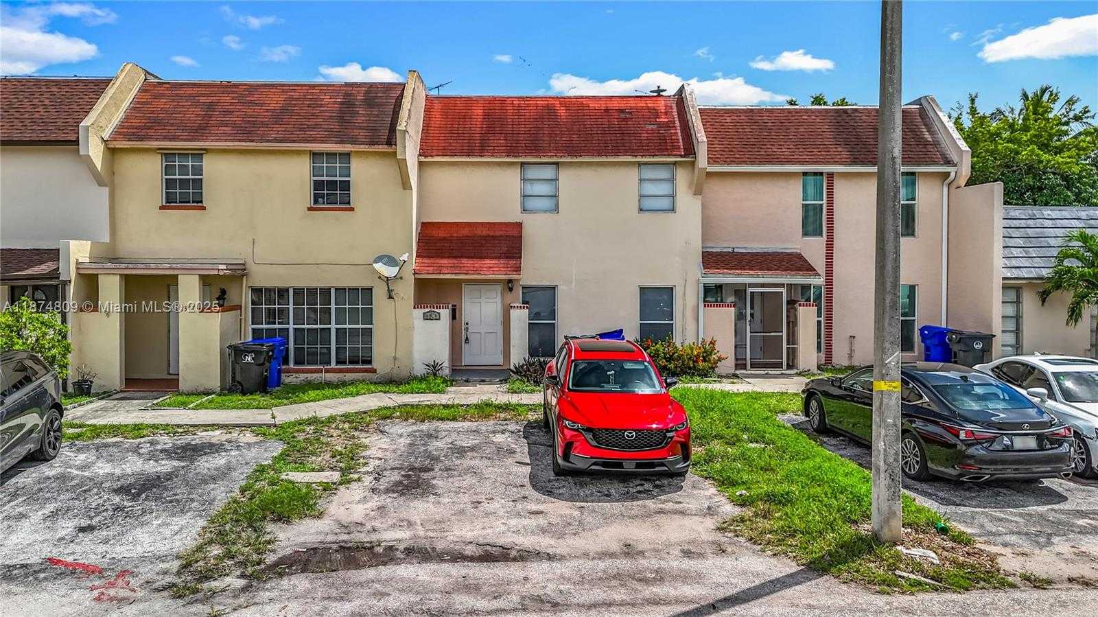 Small Image of 1379 SEAVIEW, North Lauderdale Number 11