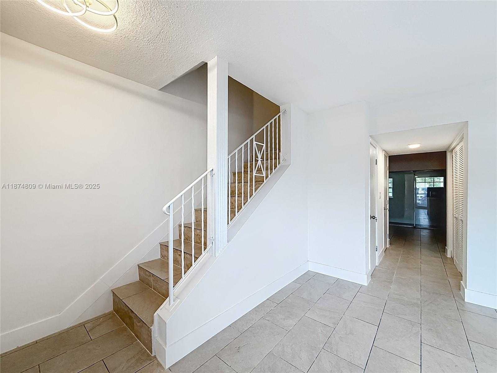 Small Image of 1379 SEAVIEW, North Lauderdale Number 16