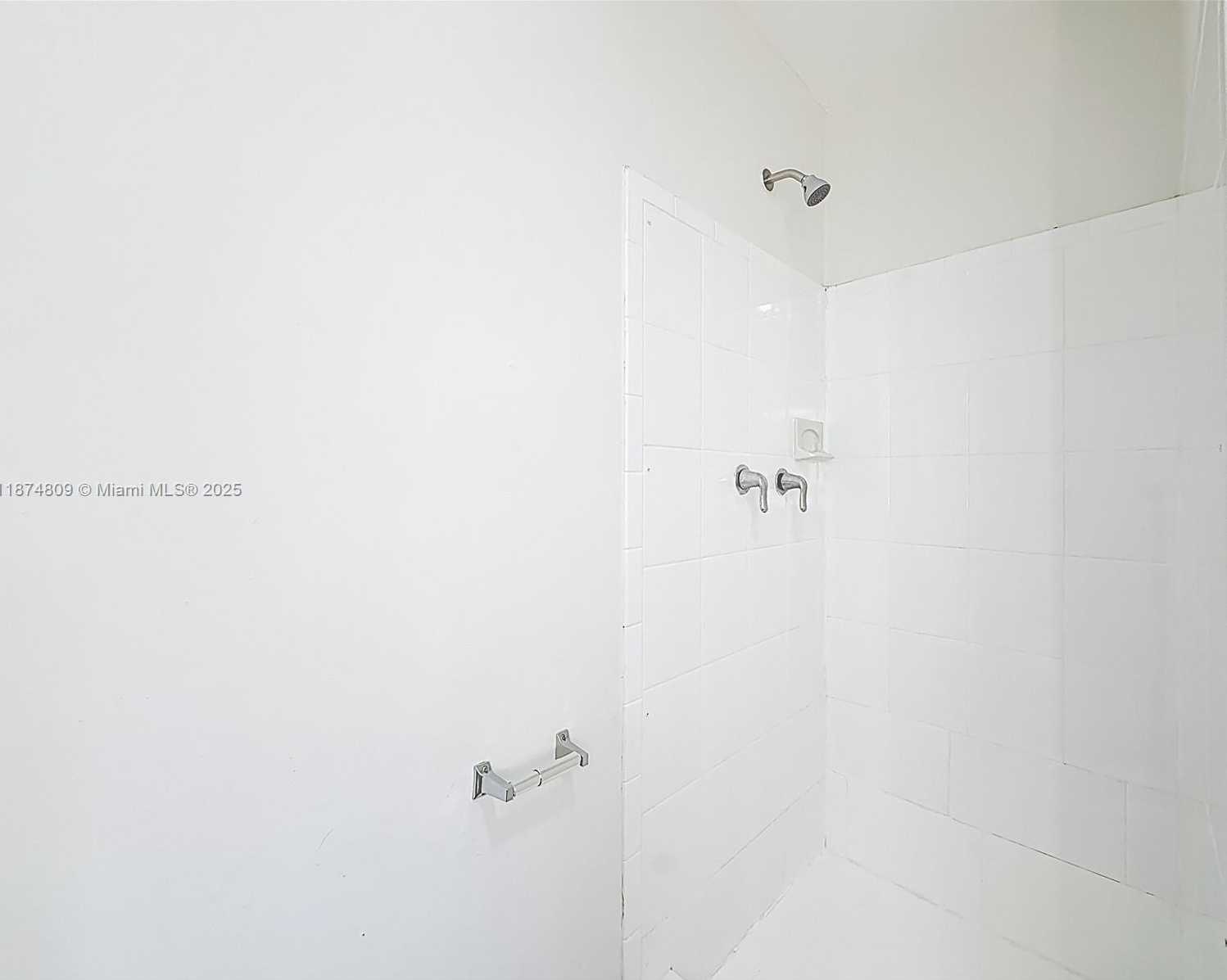 Small Image of 1379 SEAVIEW, North Lauderdale Number 50