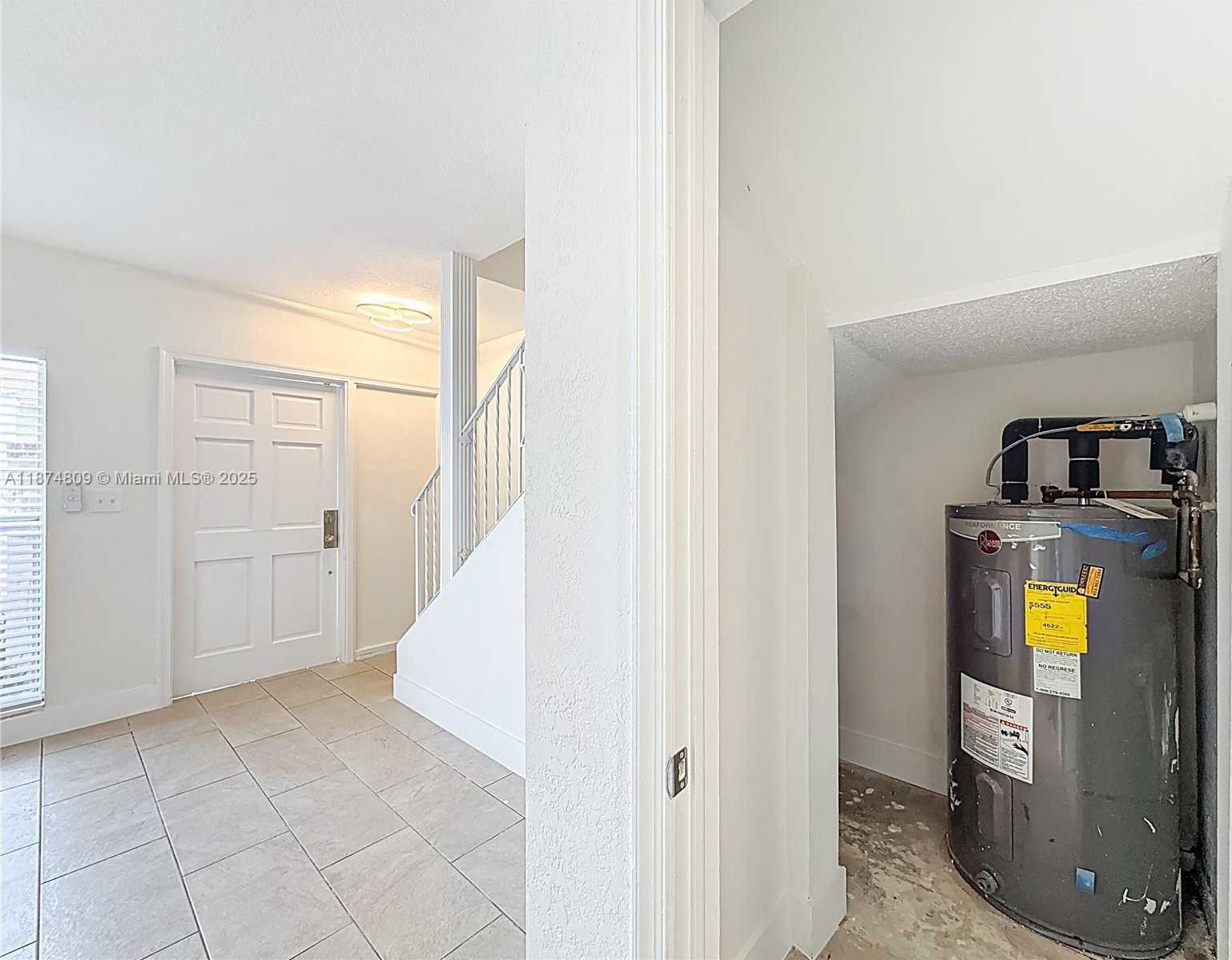 Small Image of 1379 SEAVIEW, North Lauderdale Number 53