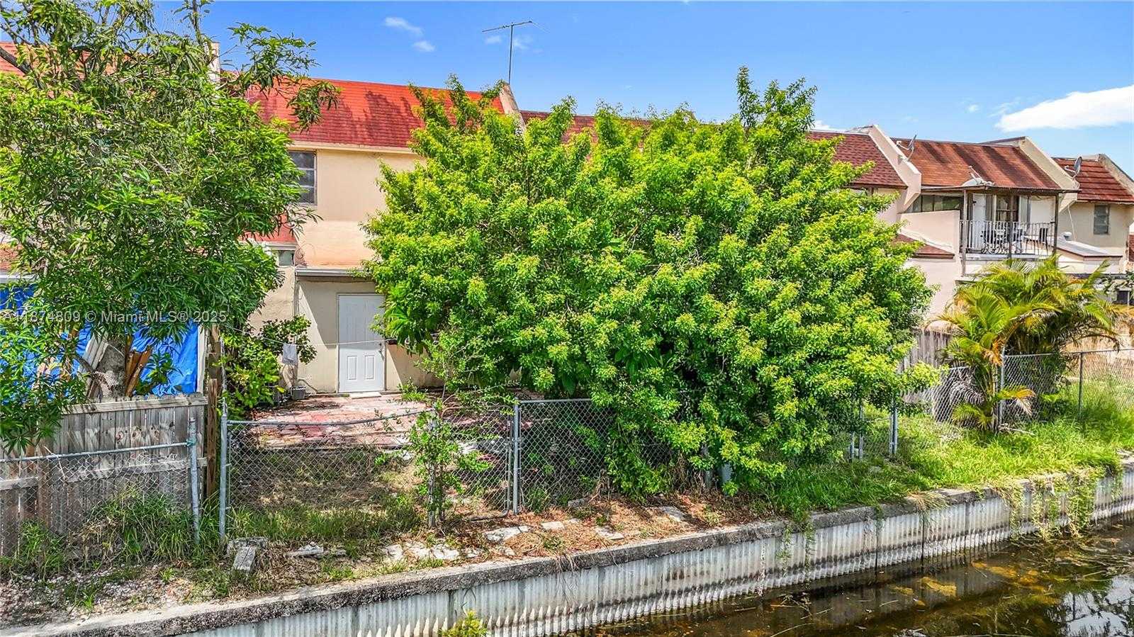 Small Image of 1379 SEAVIEW, North Lauderdale Number 58