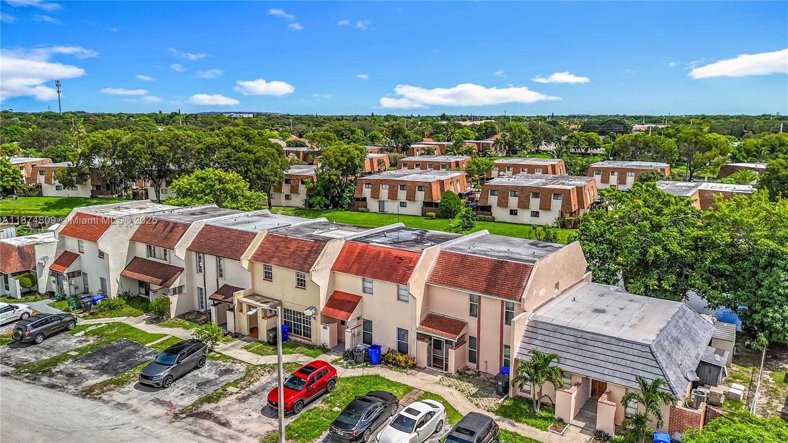 Small Image of 1379 SEAVIEW, North Lauderdale Number 8