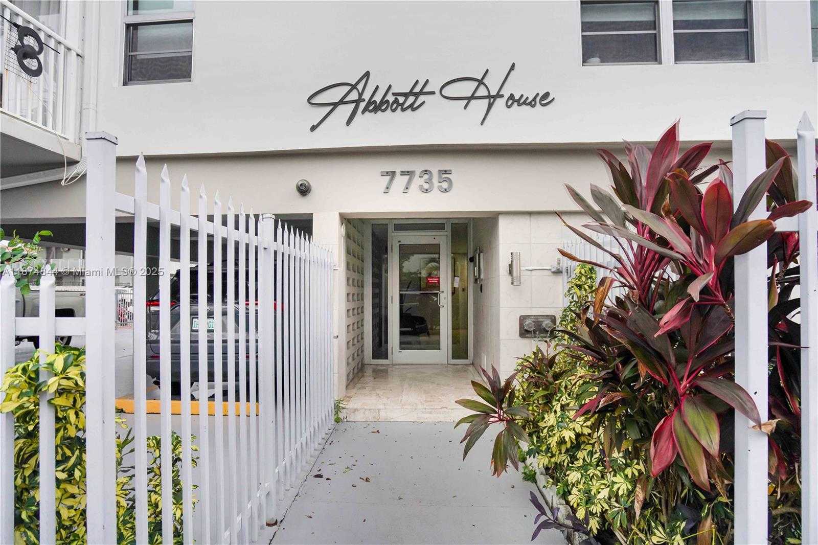 Small Image of 7735 ABBOTT AVE #5D, Miami Beach Number 20