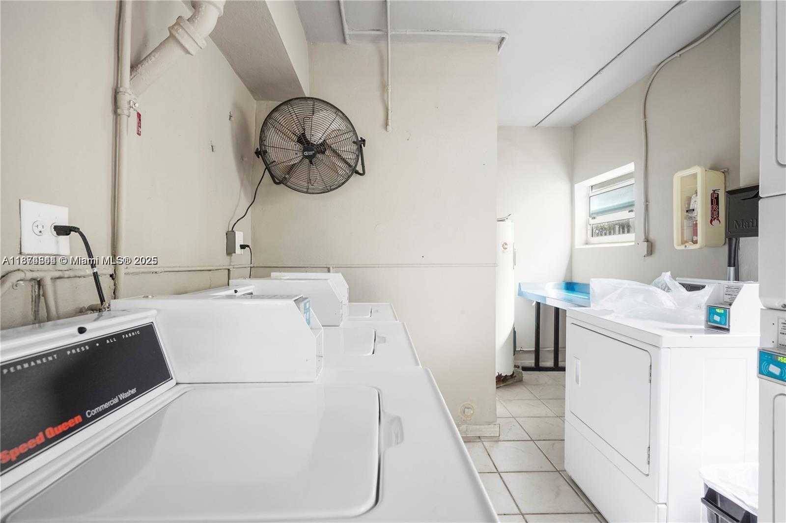 Small Image of 7735 ABBOTT AVE #5D, Miami Beach Number 25