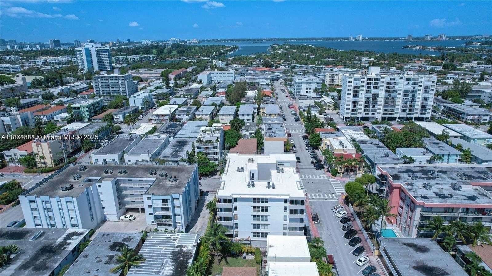 Small Image of 7735 ABBOTT AVE #5D, Miami Beach Number 34