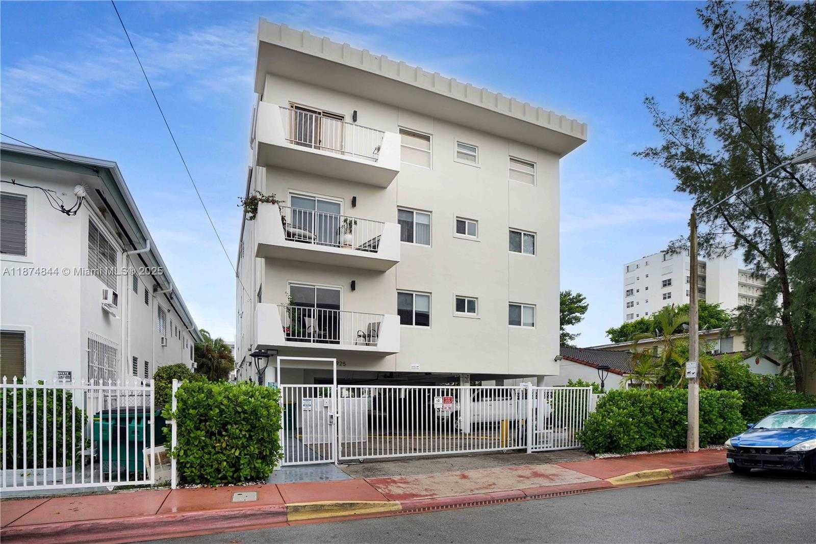 Small Image of 7735 ABBOTT AVE #5D, Miami Beach Number 46