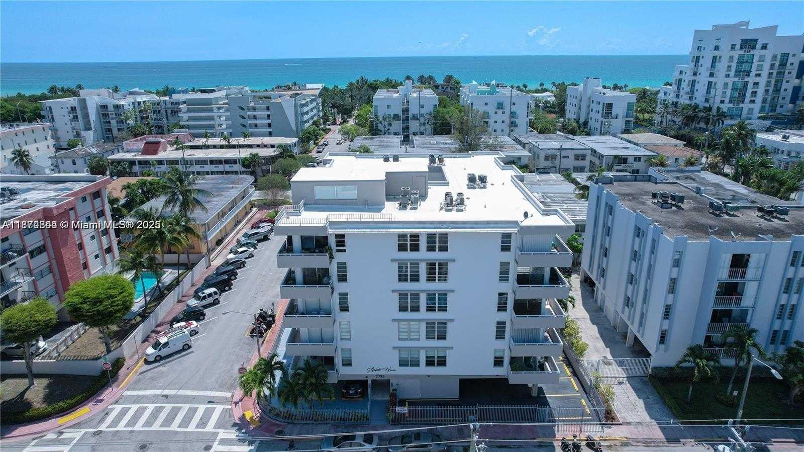 Small Image of 7735 ABBOTT AVE #5D, Miami Beach Number 53