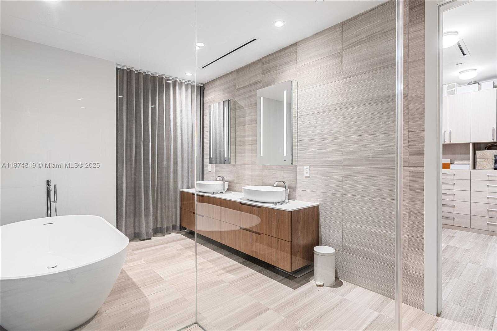 Small Image of 4701 NORTH MERIDIAN AVE #216, Miami Beach Number 19