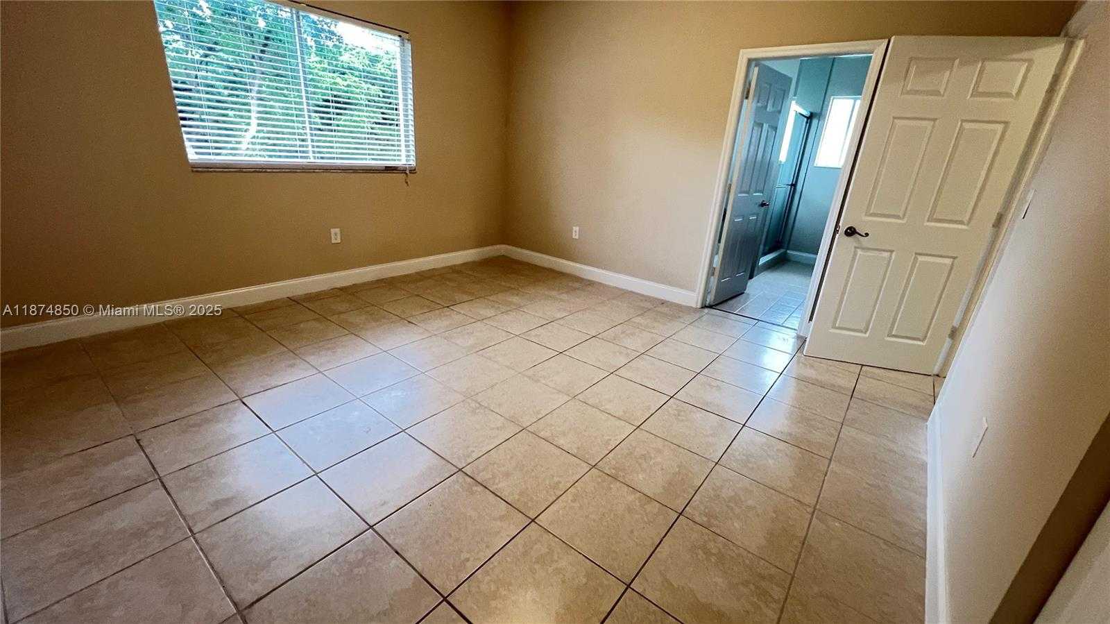 Small Image of 370 NORTH EAST 34TH AVE, Homestead Number 14
