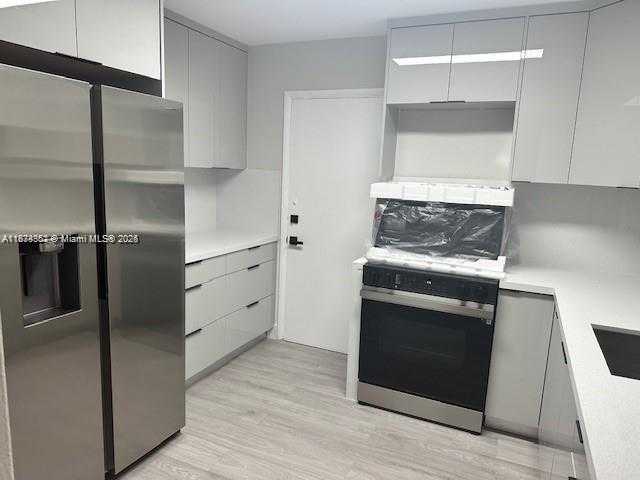 Small Image of 9500 WEST BAY HARBOR DR #4H, Bay Harbor Islands Number 12