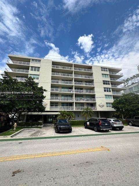 Small Image of 9500 WEST BAY HARBOR DR #4H, Bay Harbor Islands Number 2