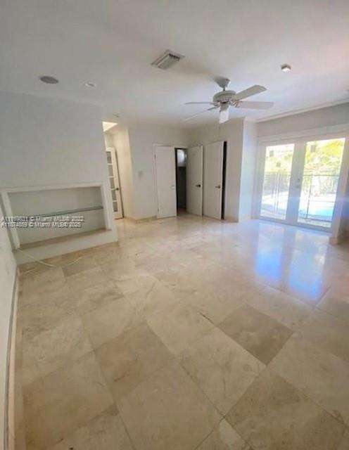 Small Image of 2195 SECOFFEE ST, Miami Number 7