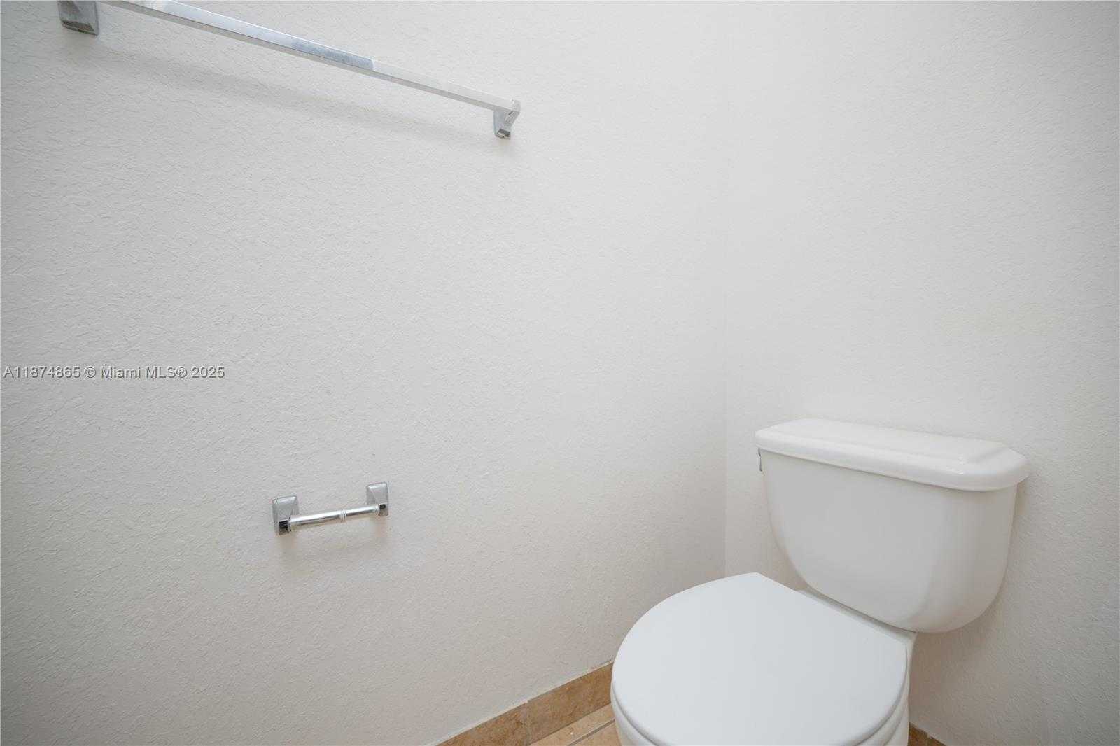 Small Image of 10870 NORTH WEST 88TH TER #209, Doral Number 11