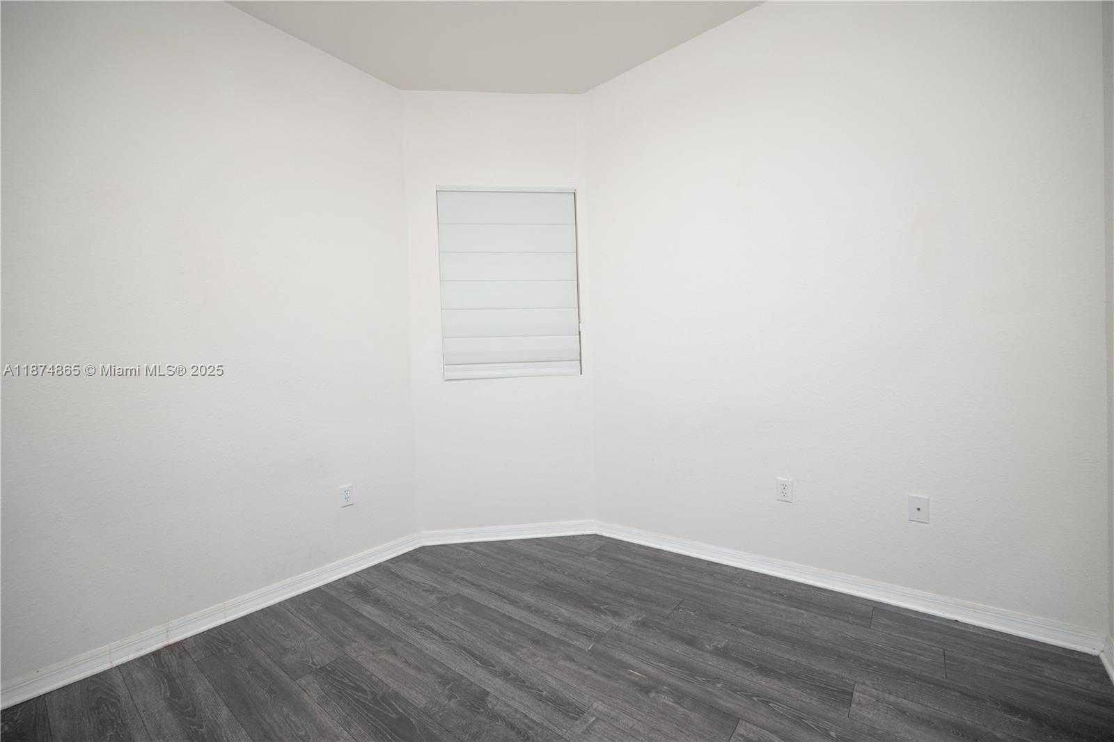 Small Image of 10870 NORTH WEST 88TH TER #209, Doral Number 14