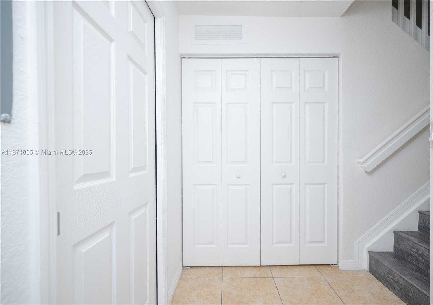 Small Image of 10870 NORTH WEST 88TH TER #209, Doral Number 9
