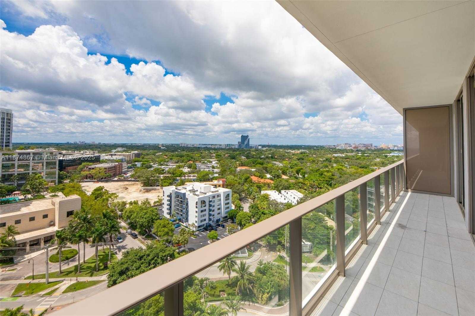 Small Image of 2678 TIGERTAIL AVE #1403, Coconut Grove Number 18