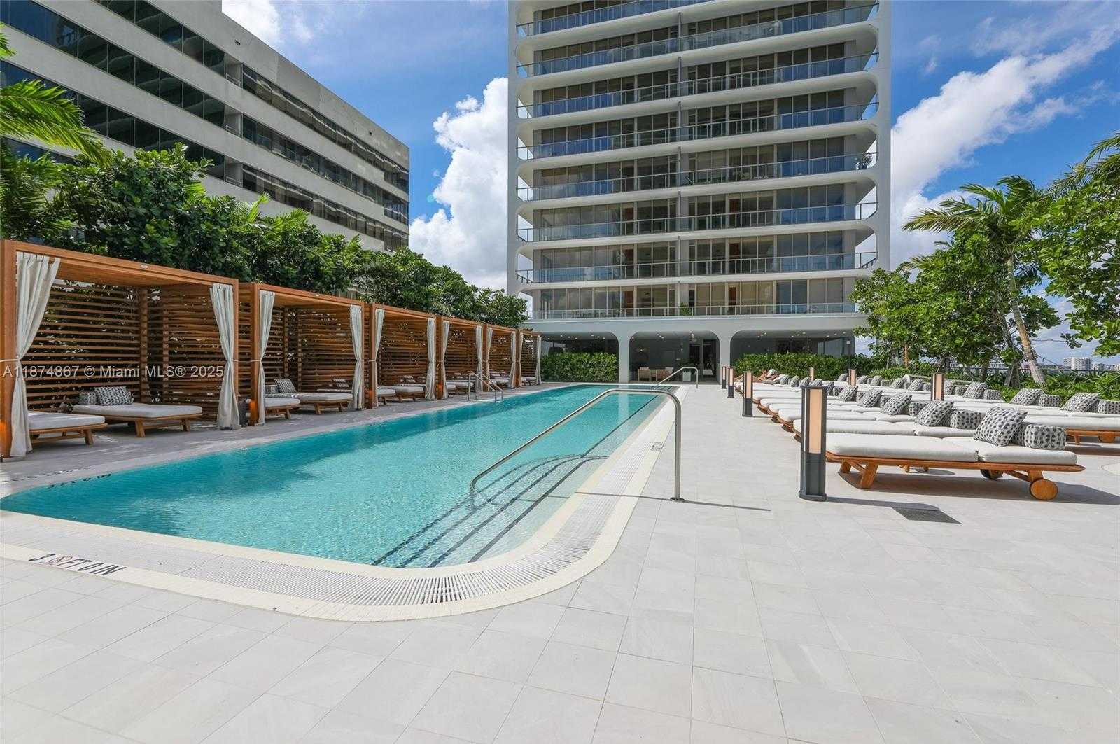 Small Image of 2678 TIGERTAIL AVE #1403, Coconut Grove Number 23