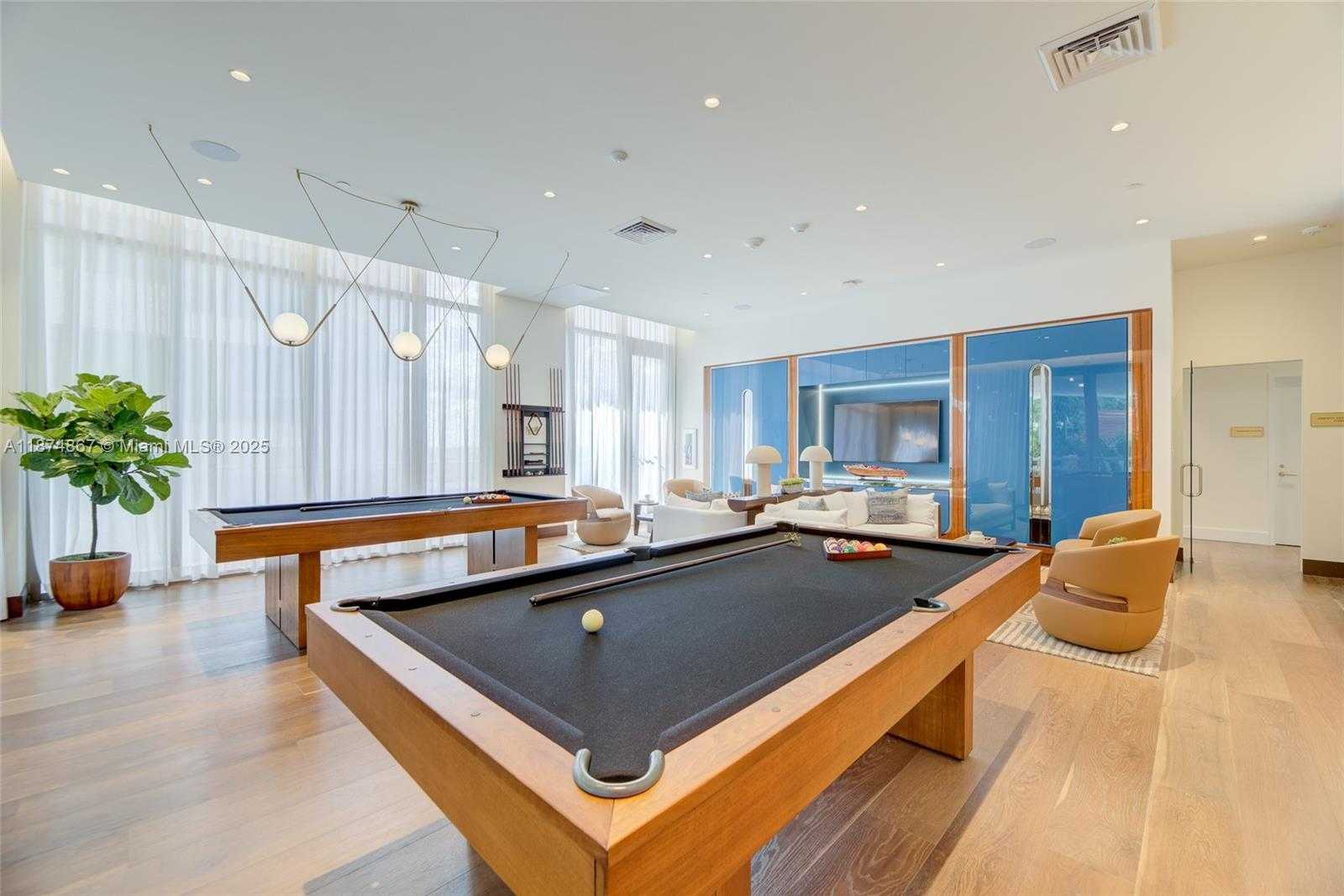 Small Image of 2678 TIGERTAIL AVE #1403, Coconut Grove Number 28