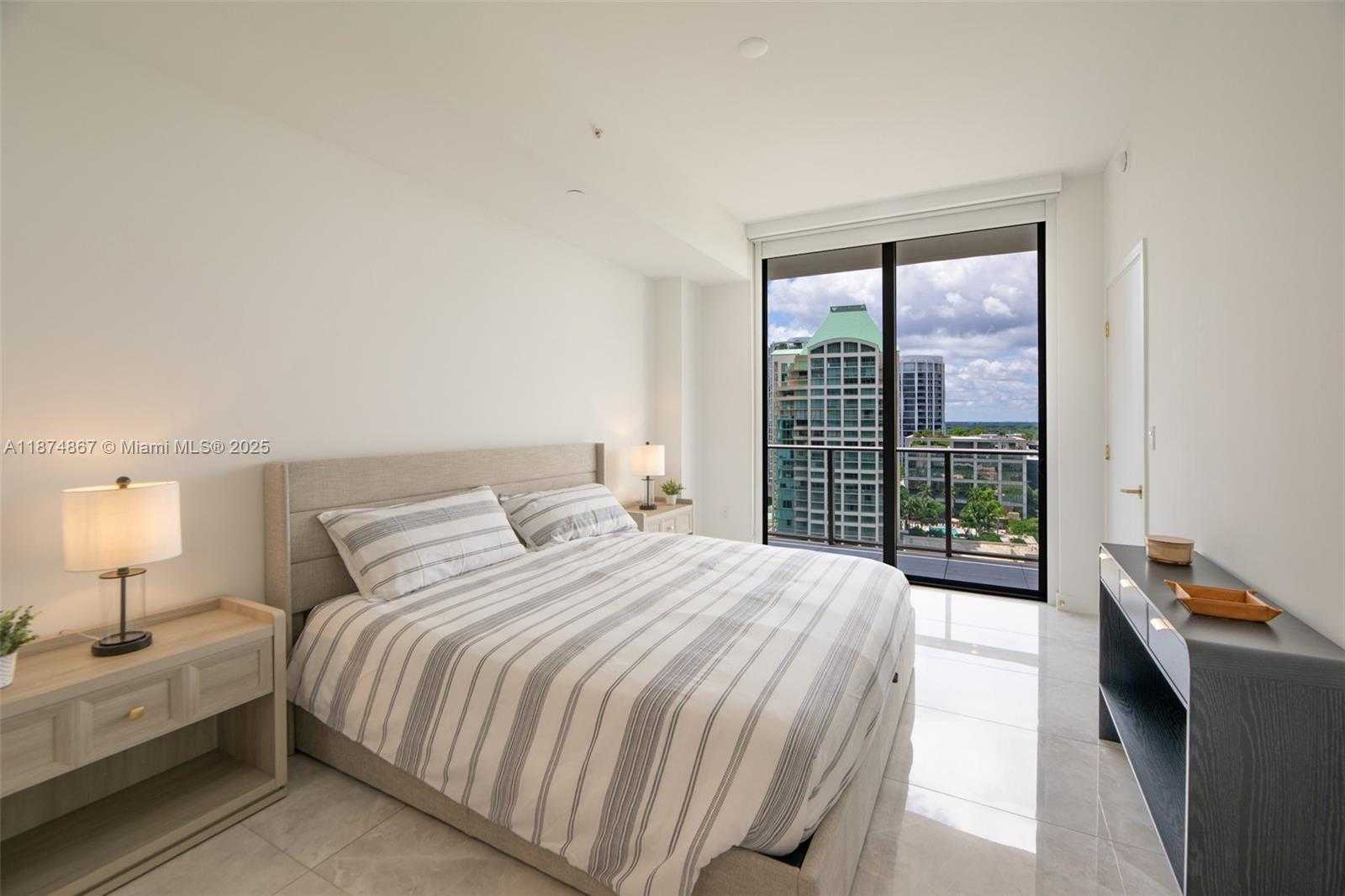 Small Image of 2678 TIGERTAIL AVE #1403, Coconut Grove Number 8