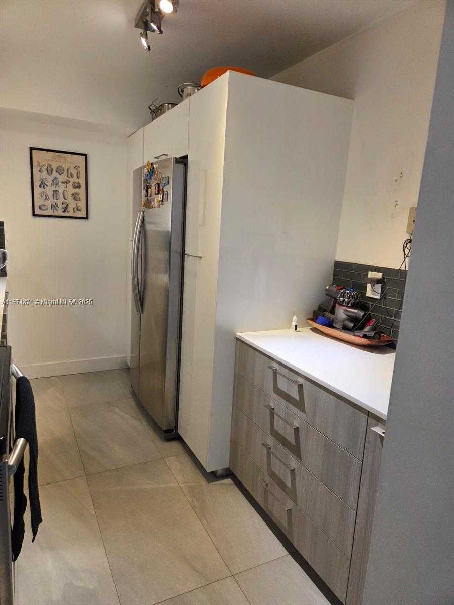 Small Image of 3300 NORTH EAST 192ND ST #505, Aventura Number 2