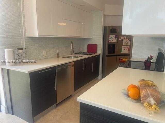 Small Image of 20185 EAST COUNTRY CLUB DR #308, Aventura Number 2