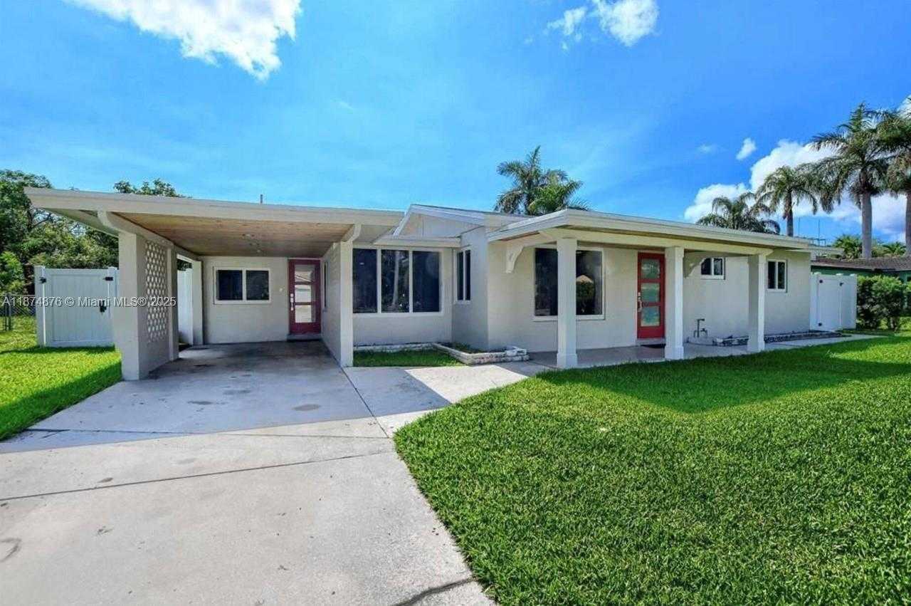 Small Image of 126 NORTH WEST 3RD CT, Boca Raton Number 2