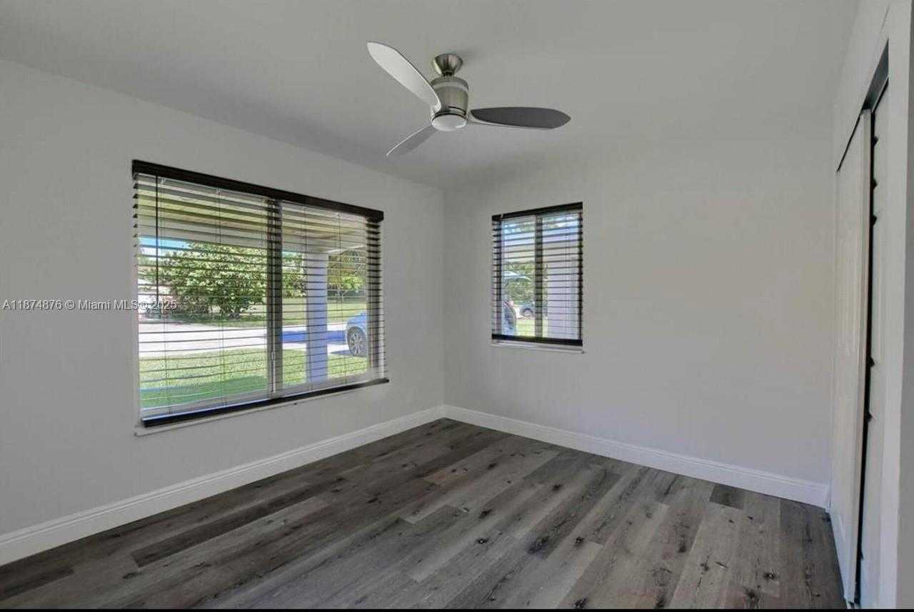 Small Image of 126 NORTH WEST 3RD CT, Boca Raton Number 22