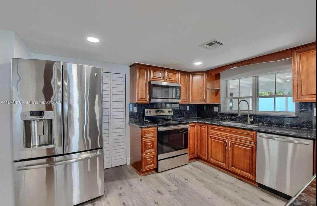 Small Image of 126 NORTH WEST 3RD CT, Boca Raton Number 30