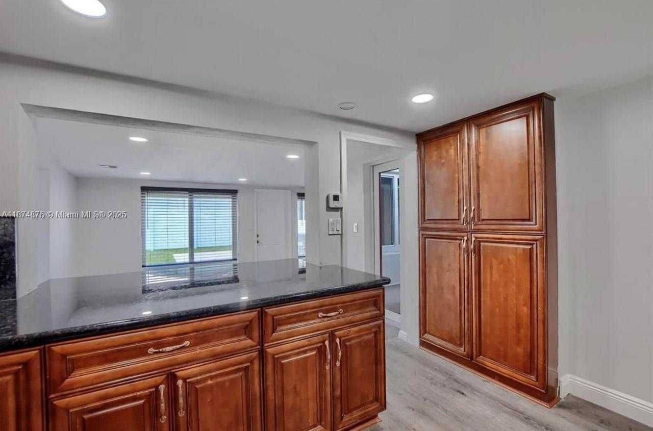 Small Image of 126 NORTH WEST 3RD CT, Boca Raton Number 31