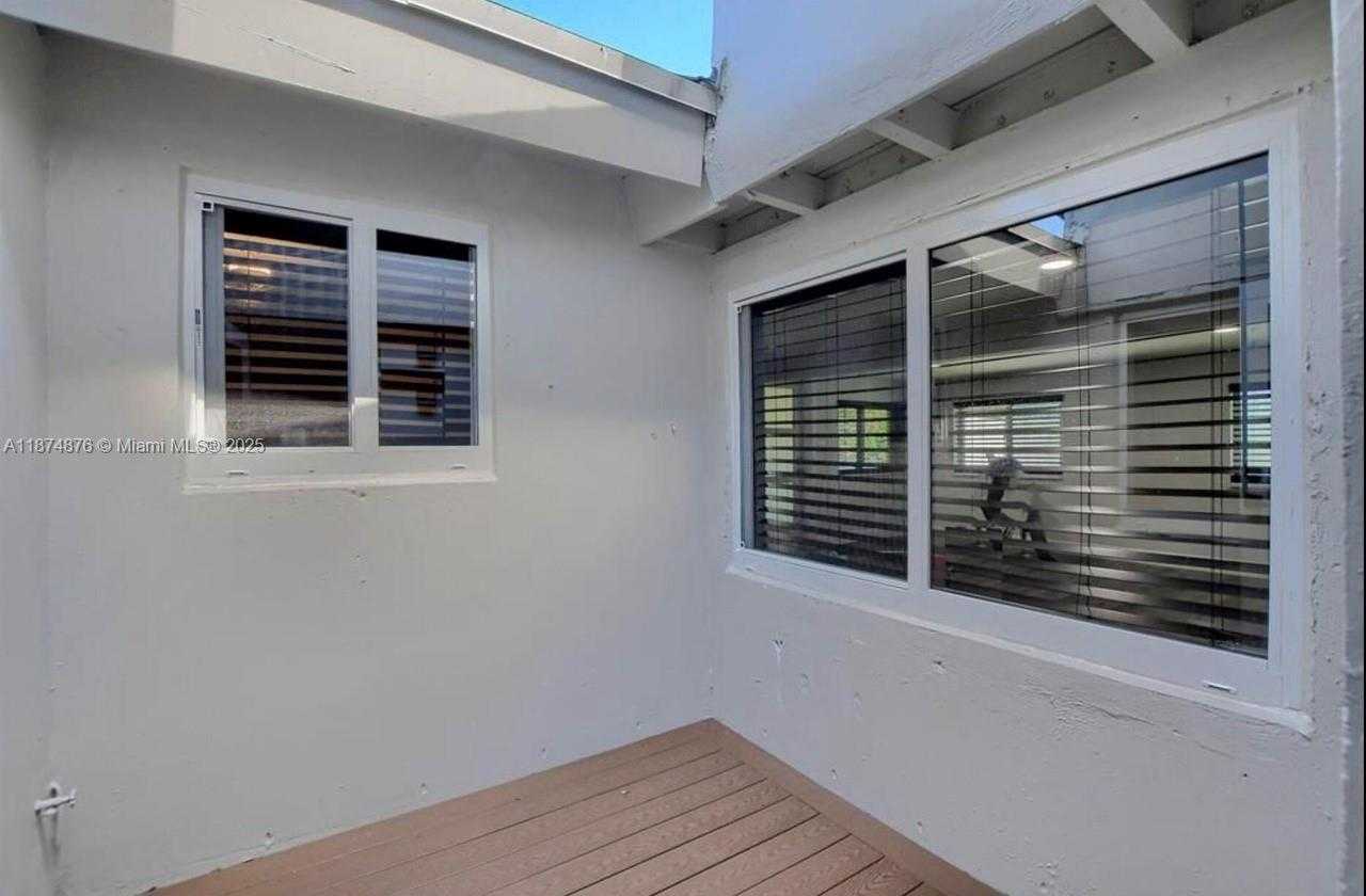 Small Image of 126 NORTH WEST 3RD CT, Boca Raton Number 32