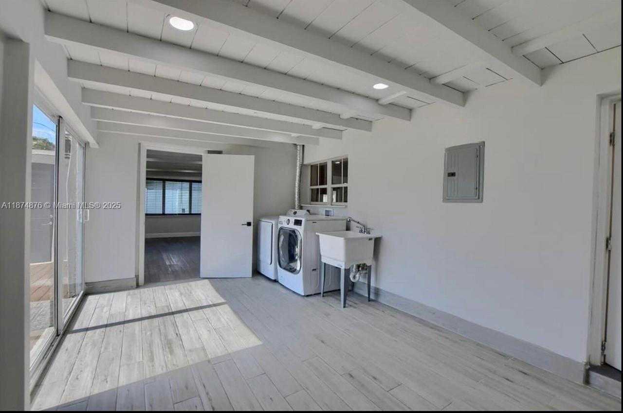 Small Image of 126 NORTH WEST 3RD CT, Boca Raton Number 33