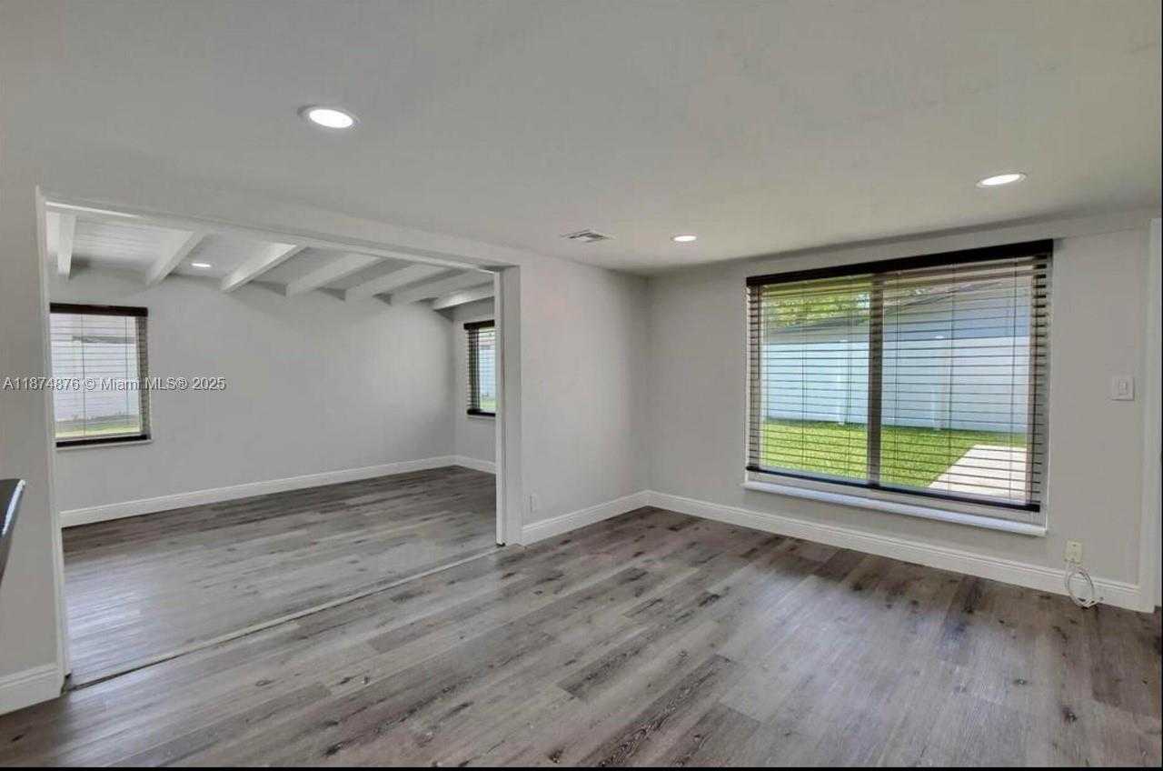 Small Image of 126 NORTH WEST 3RD CT, Boca Raton Number 7