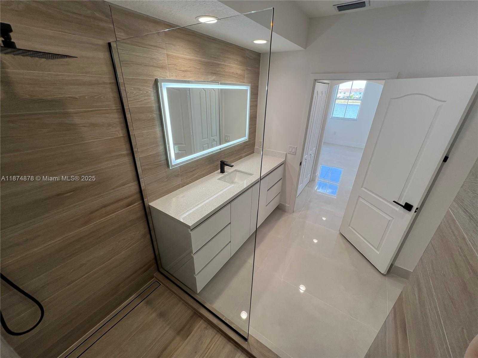 Small Image of 16247 SOUTH WEST 46TH TER, Miami Number 18