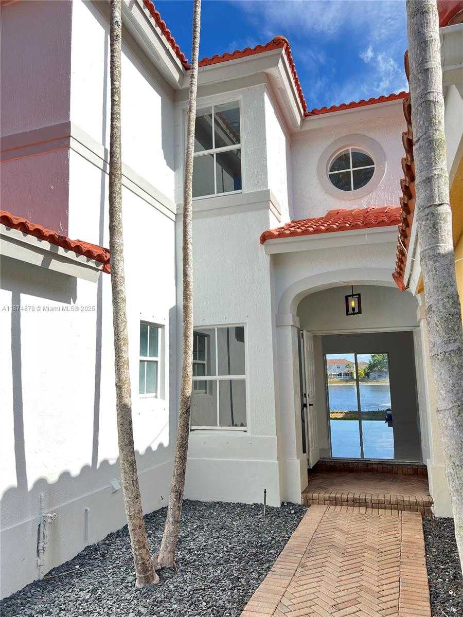 Small Image of 16247 SOUTH WEST 46TH TER, Miami Number 3