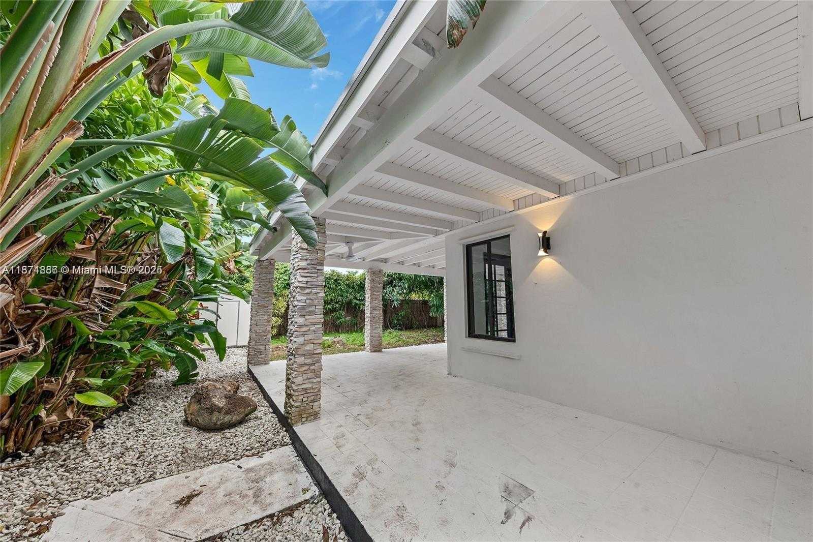 Small Image of 7525 ADVENTURE AVE #1, North Bay Village Number 19