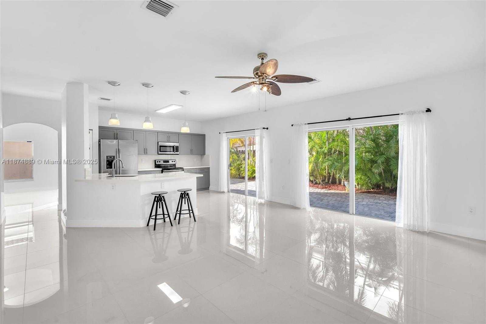 Small Image of 11247 NORTH WEST 58TH TER #11247, Doral Number 13