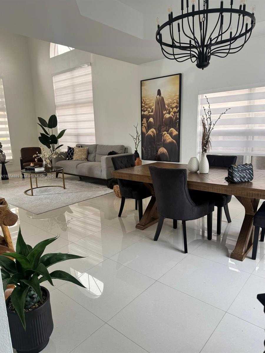 Small Image of 11247 NORTH WEST 58TH TER #11247, Doral Number 36