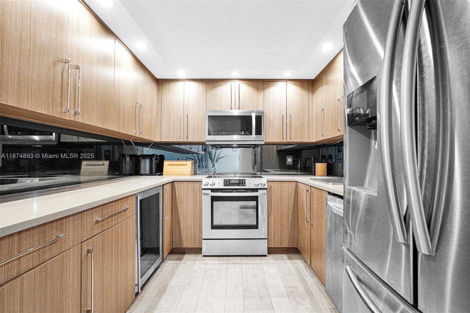 Small Image of 5151 COLLINS AVE #1519, Miami Beach Number 18