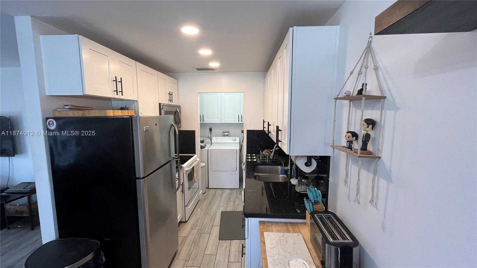 Small Image of 130 NORTH WEST 57TH ST #1, Oakland Park Number 2
