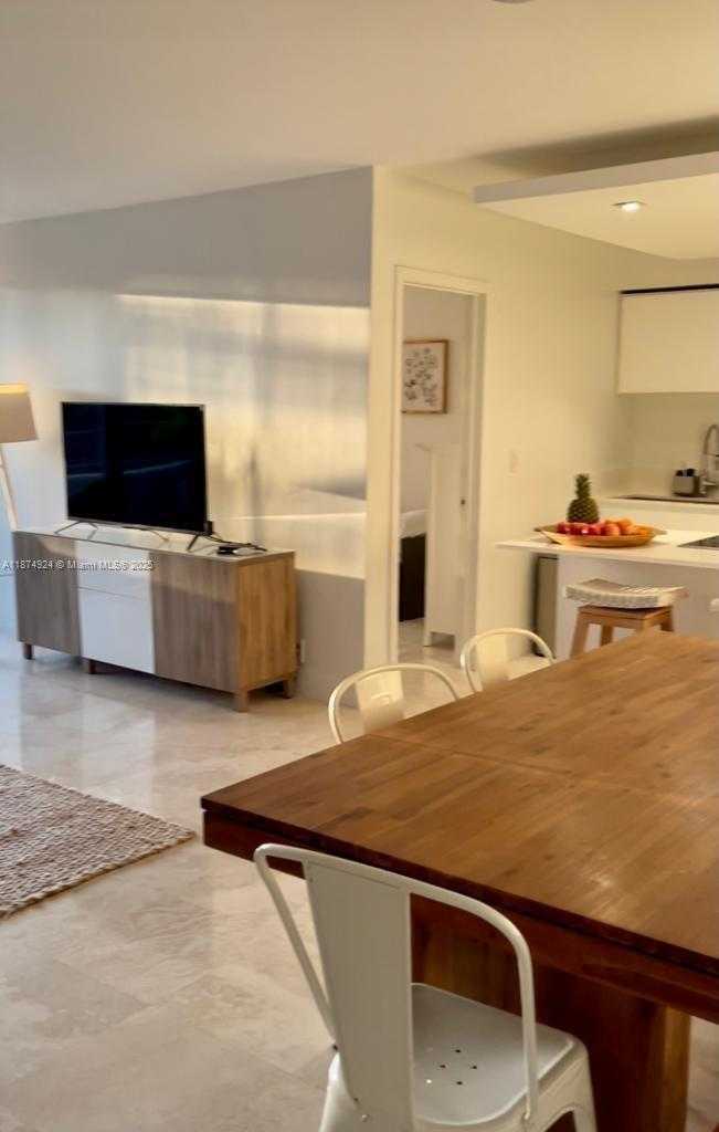 Small Image of 101 CRANDON BLVD #381, Key Biscayne Number 10